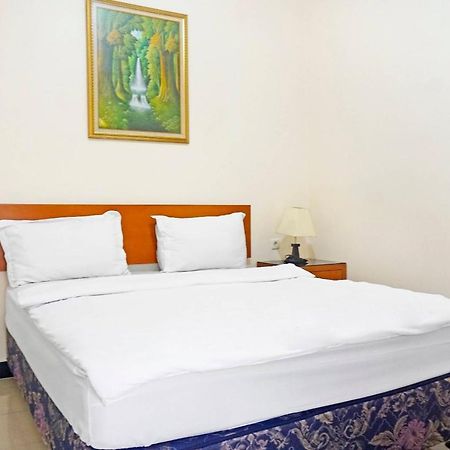 Collection O 91380 Golden Mansion Hotel Jakarta Bagian luar foto