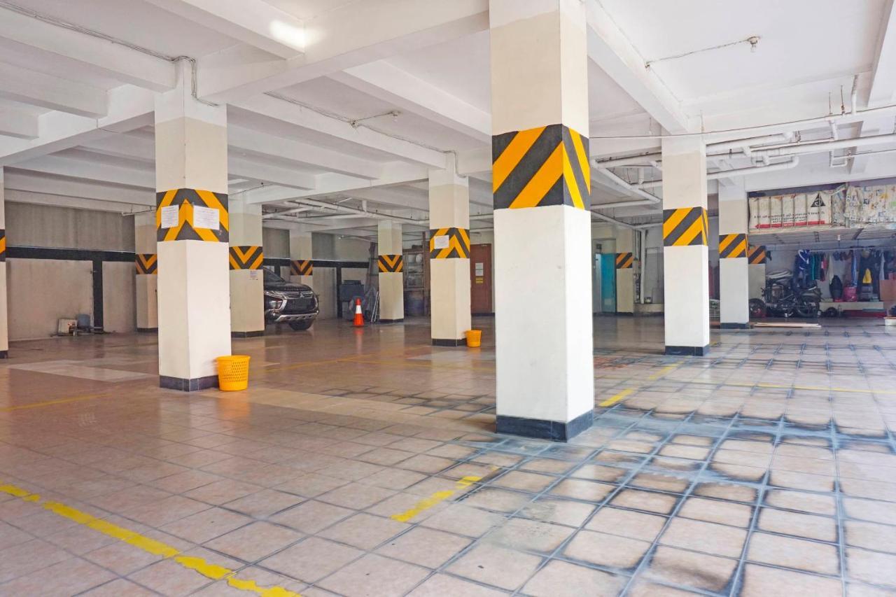 Collection O 91380 Golden Mansion Hotel Jakarta Bagian luar foto